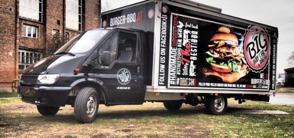 Food Truck grafika tervezés autófóliázás 3m IJ180 car wrapping burger barbecue